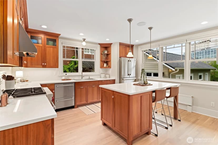 Property photo for 1852 E Shelby Street, Seattle photo 9