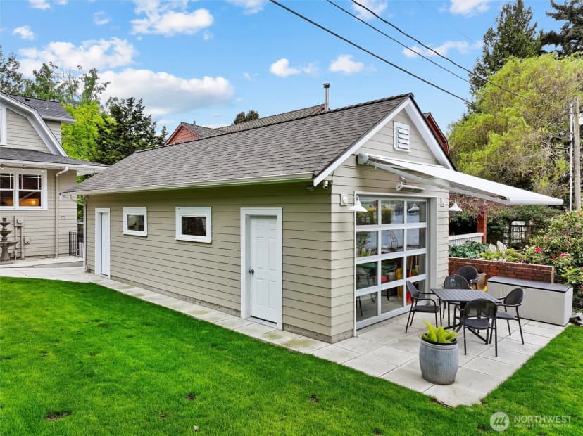 Property photo for 1852 E Shelby Street, Seattle photo 29