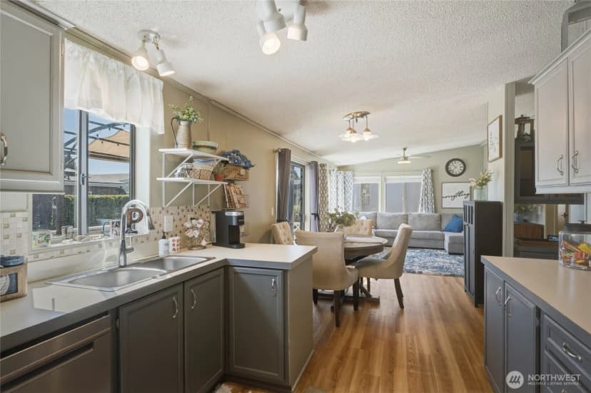 Property photo for 1307 Glacier Place #65, Wenatchee photo 9