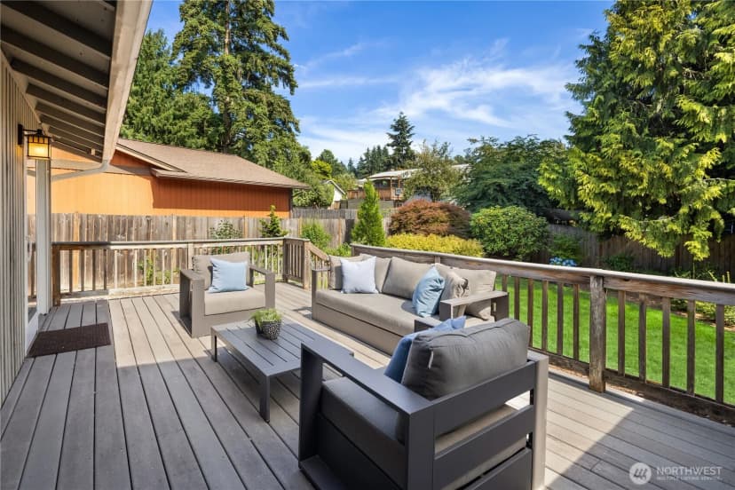 Property photo for 11119 Ne 142nd Street, Kirkland photo 12