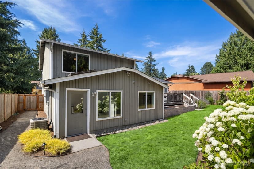 Property photo for 11119 Ne 142nd Street, Kirkland photo 32
