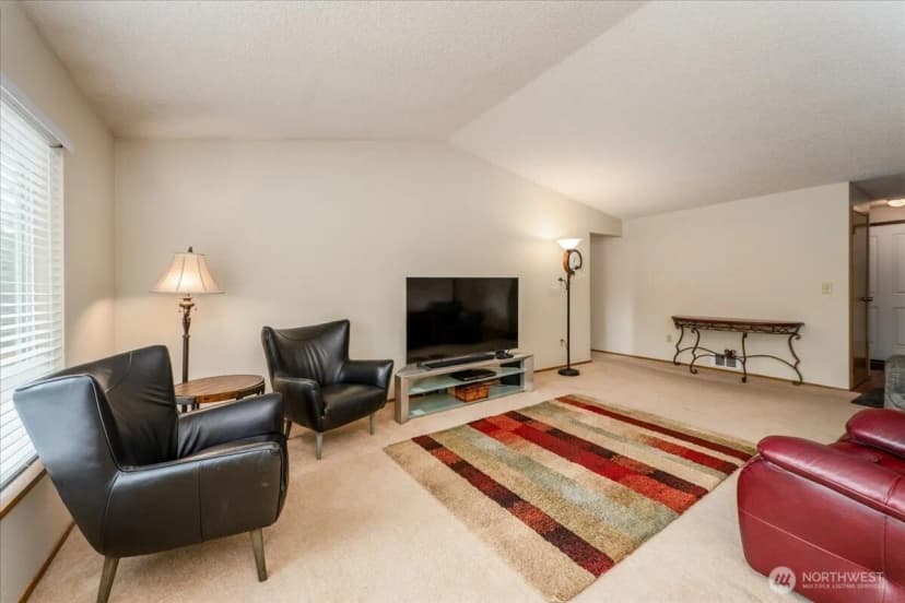 Property photo for 5027 126th Street Se, Everett photo 6