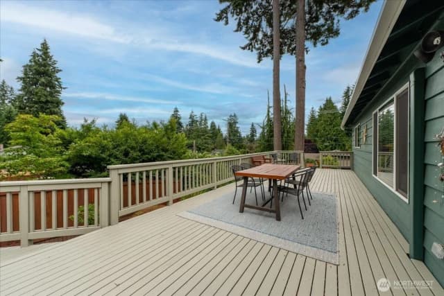 Property photo for 5027 126th Street Se, Everett photo 3