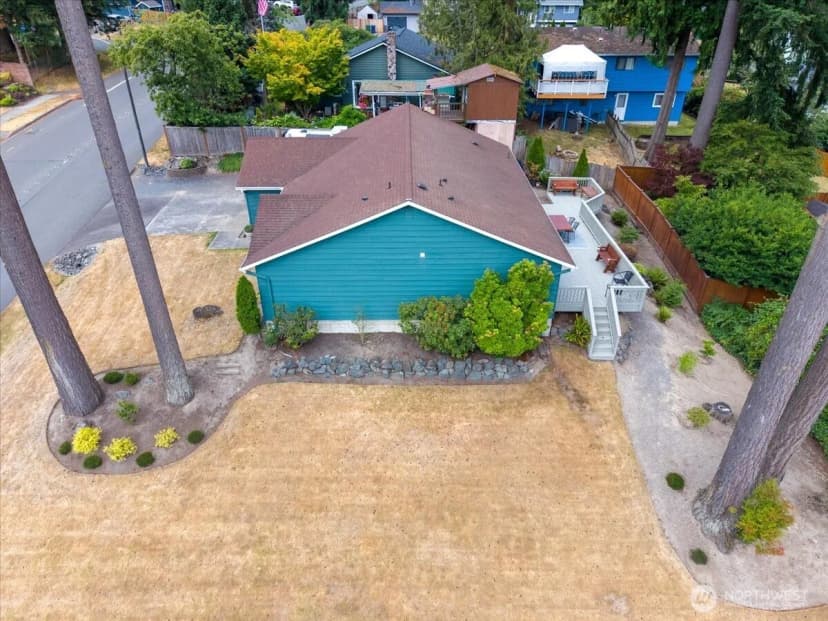 Property photo for 5027 126th Street Se, Everett photo 32