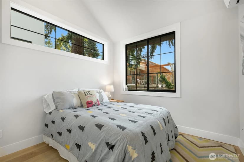 Property photo for 12713 4th Avenue Nw, Seattle photo 23