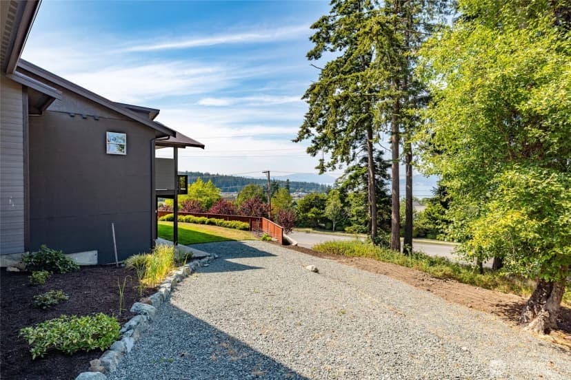 Property photo for 1505 Harbor View Court, Anacortes photo 37