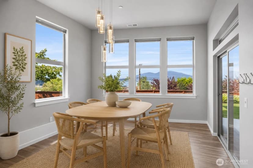 Property photo for 1505 Harbor View Court, Anacortes photo 31