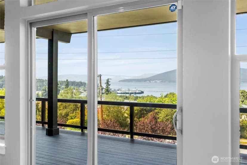 Property photo for 1505 Harbor View Court, Anacortes photo 24