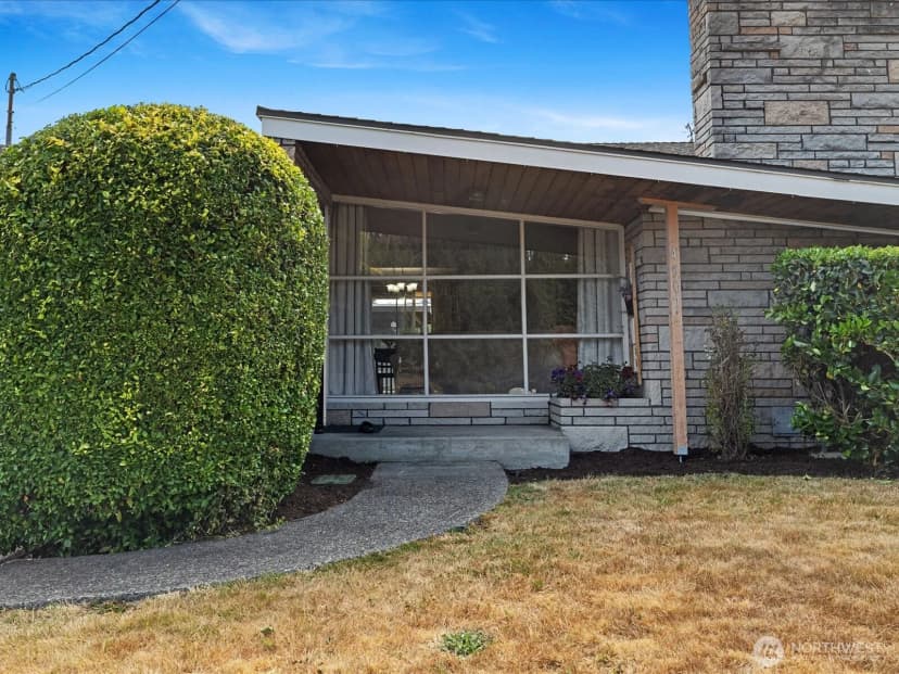 Property photo for 4507 Rucker Avenue, Everett photo 3