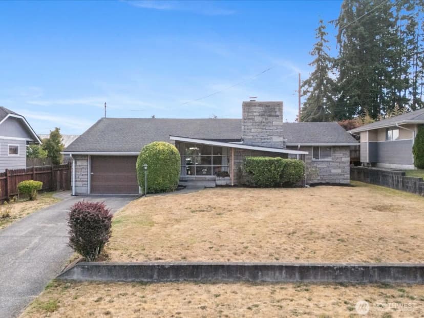 Property photo for 4507 Rucker Avenue, Everett photo 2
