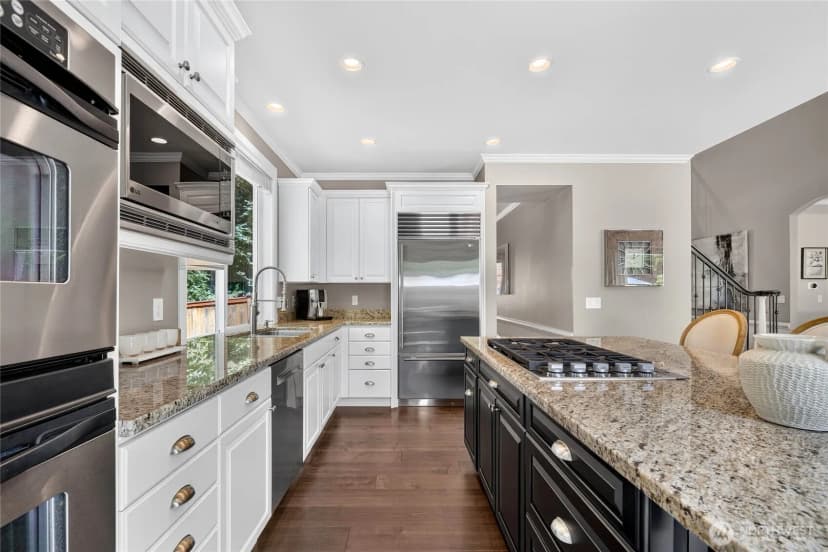 Property photo for 25817 Ne 4th Place, Sammamish photo 9