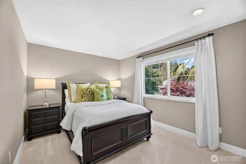 Property photo for 25817 Ne 4th Place, Sammamish photo 25