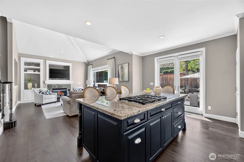 Property photo for 25817 Ne 4th Place, Sammamish photo 11