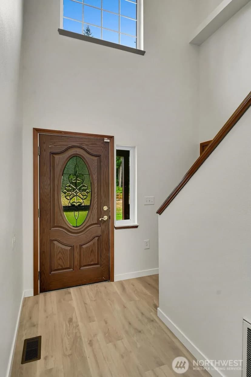 Property photo for 626 212th Street Nw, Arlington photo 36