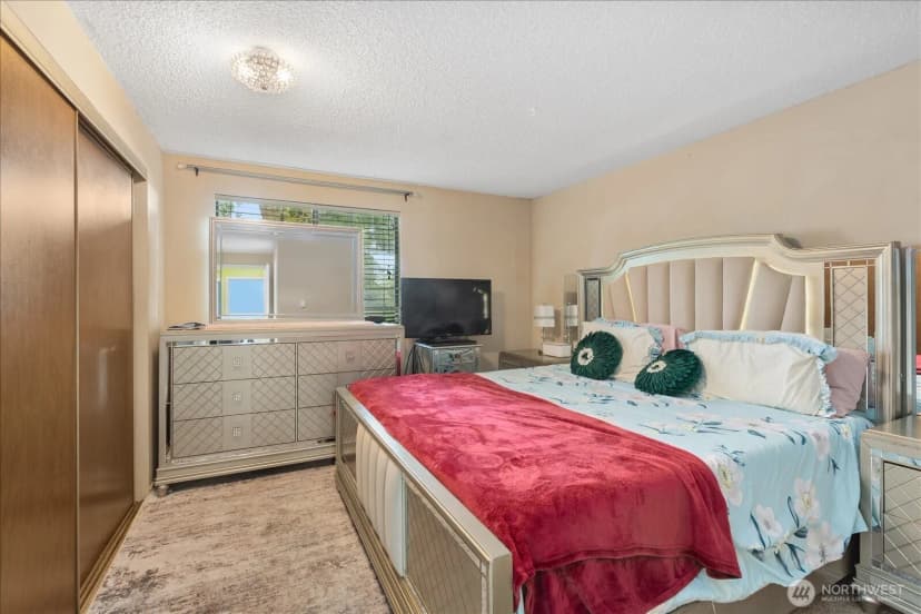 Property photo for 12906 8th Avenue W #f102, Everett photo 13