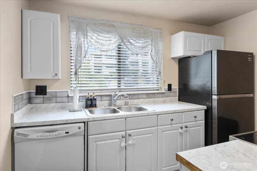 Property photo for 12906 8th Avenue W #f102, Everett photo 10