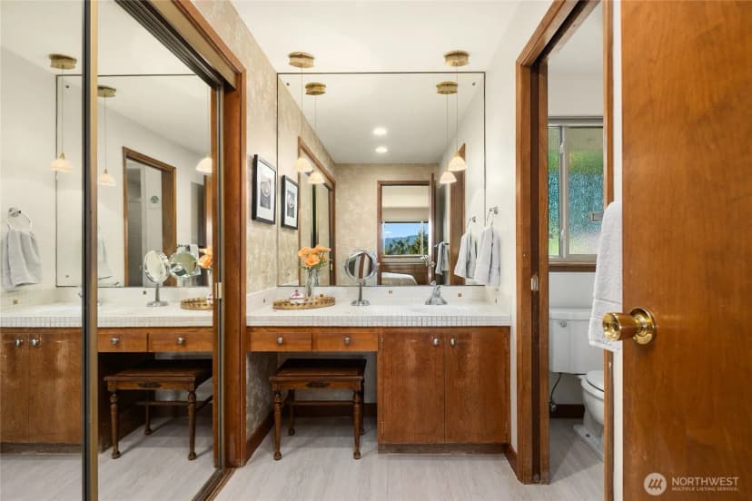 Property photo for 9226 Se 60th Street, Mercer Island photo 17