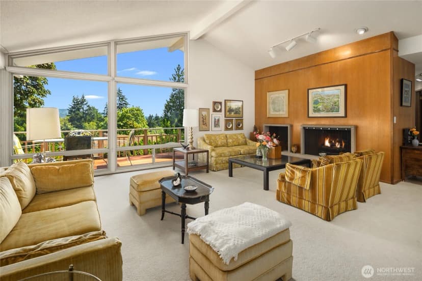 Property photo for 9226 Se 60th Street, Mercer Island photo 4