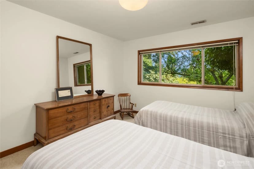 Property photo for 9226 Se 60th Street, Mercer Island photo 31