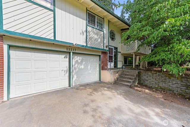 Property photo for 11117 Northstar Way Sw, Lakewood photo 2
