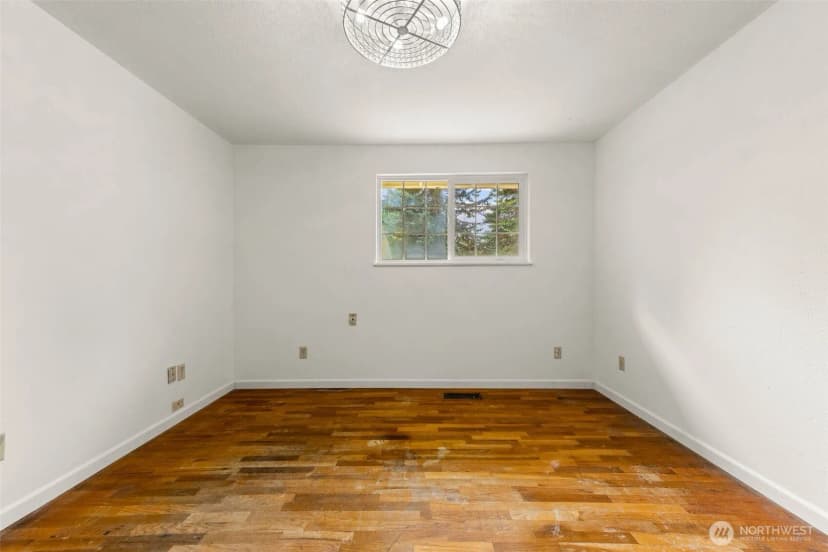Property photo for 11117 Northstar Way Sw, Lakewood photo 17