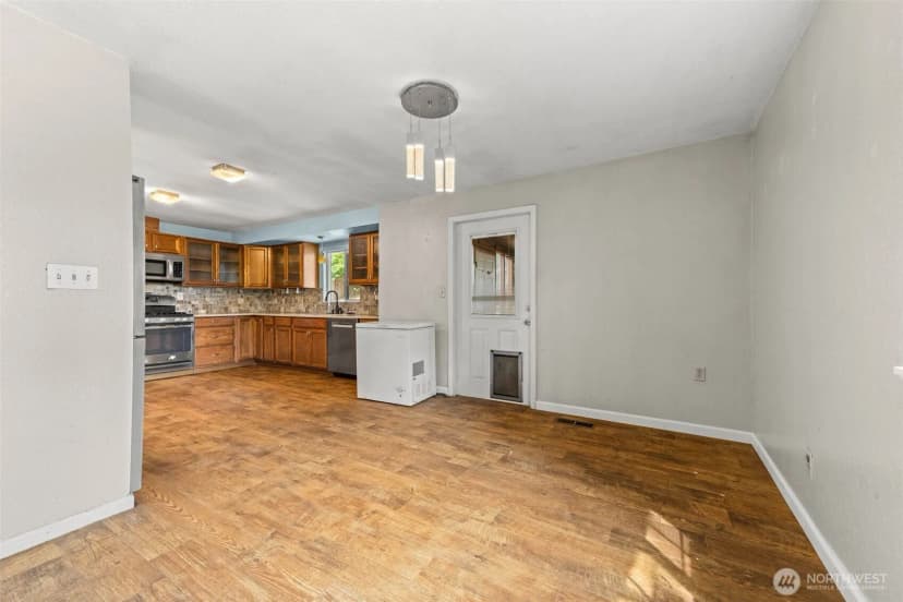 Property photo for 11117 Northstar Way Sw, Lakewood photo 25