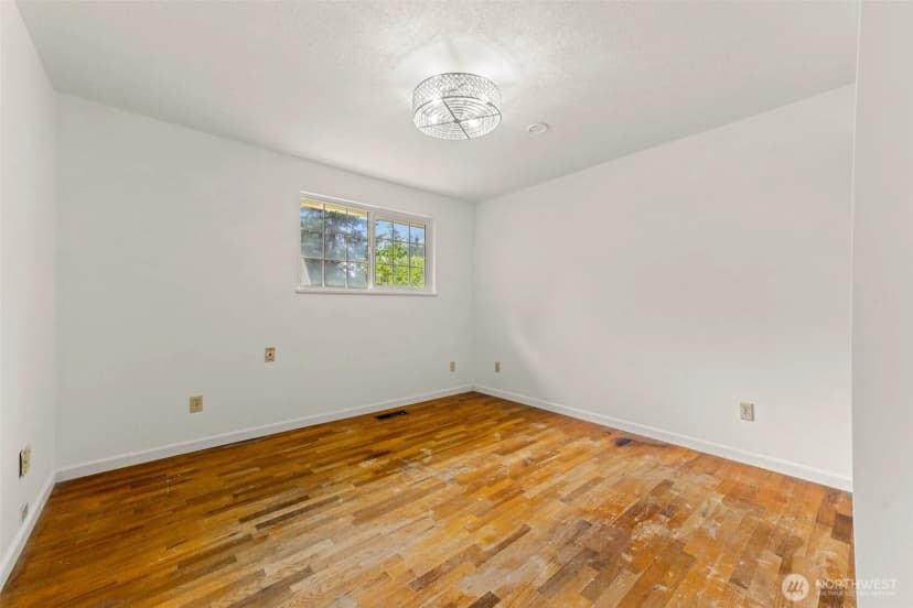Property photo for 11117 Northstar Way Sw, Lakewood photo 15