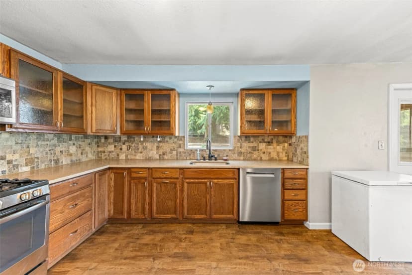 Property photo for 11117 Northstar Way Sw, Lakewood photo 12