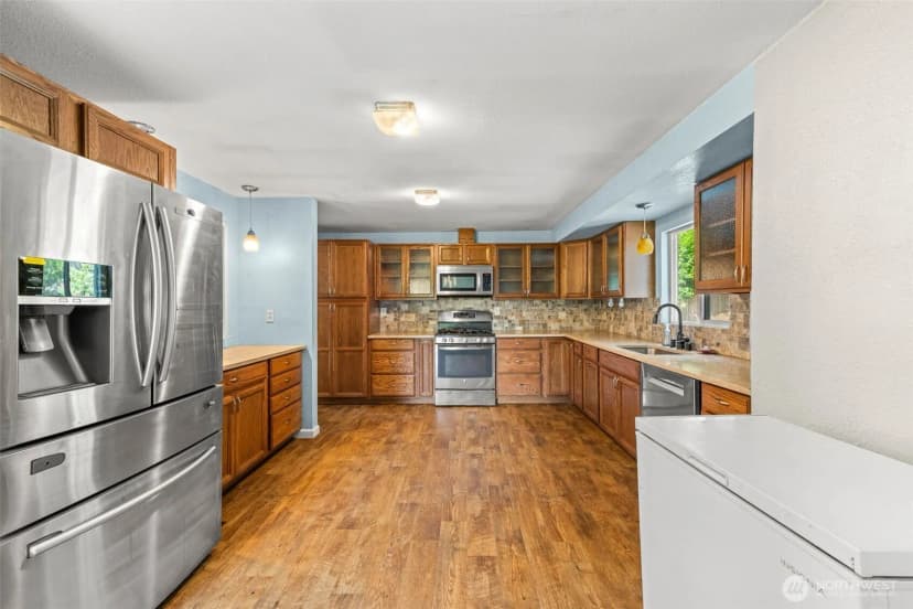 Property photo for 11117 Northstar Way Sw, Lakewood photo 13