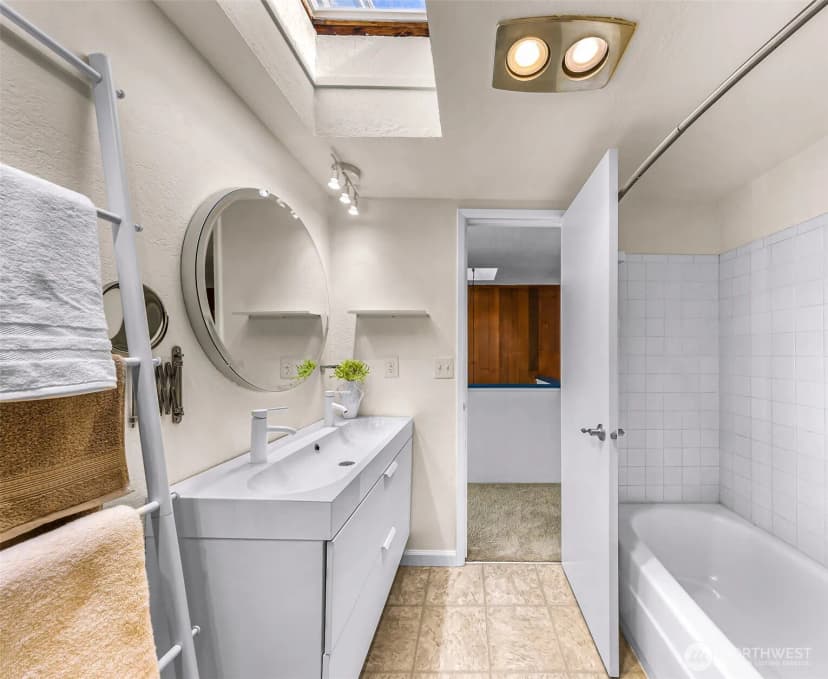 Property photo for 6742 137th Avenue Ne #426, Redmond photo 13