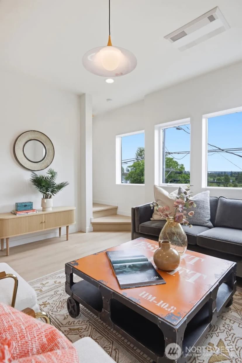 Property photo for 4521 35th Avenue S, Seattle photo 14