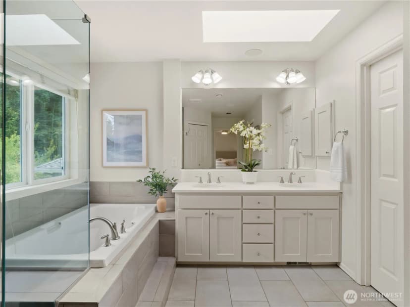 Property photo for 2605 231st Avenue Se, Sammamish photo 6