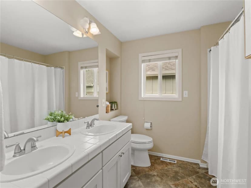 Property photo for 2605 231st Avenue Se, Sammamish photo 25