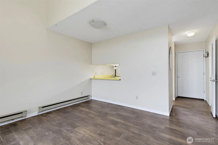 Property photo for 25209 108th Avenue Se #l1, Kent photo 6