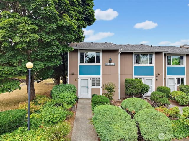 Property photo for 25209 108th Avenue Se #l1, Kent photo 2