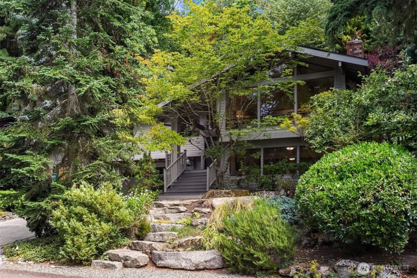 Property photo for 6560 81st Avenue Se, Mercer Island