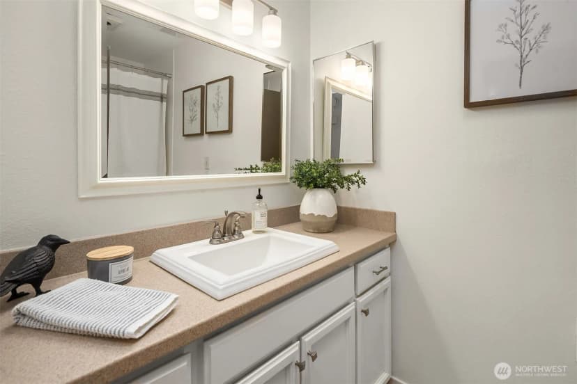 Property photo for 6560 81st Avenue Se, Mercer Island photo 16