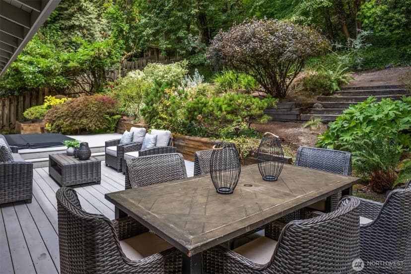 Property photo for 6560 81st Avenue Se, Mercer Island photo 32