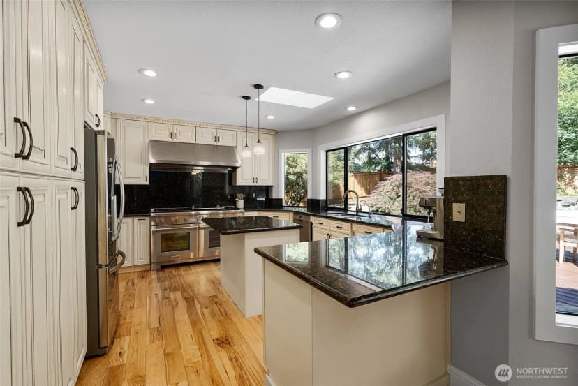 Property photo for 11401 Madera Circle Sw, Lakewood photo 11