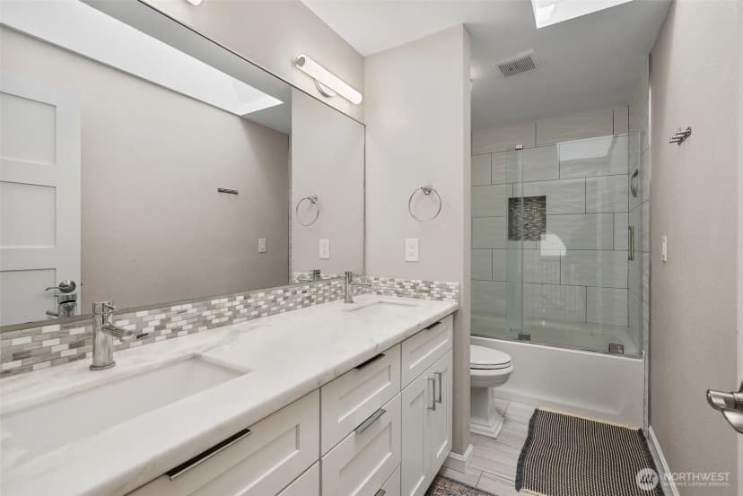 Property photo for 11401 Madera Circle Sw, Lakewood photo 30