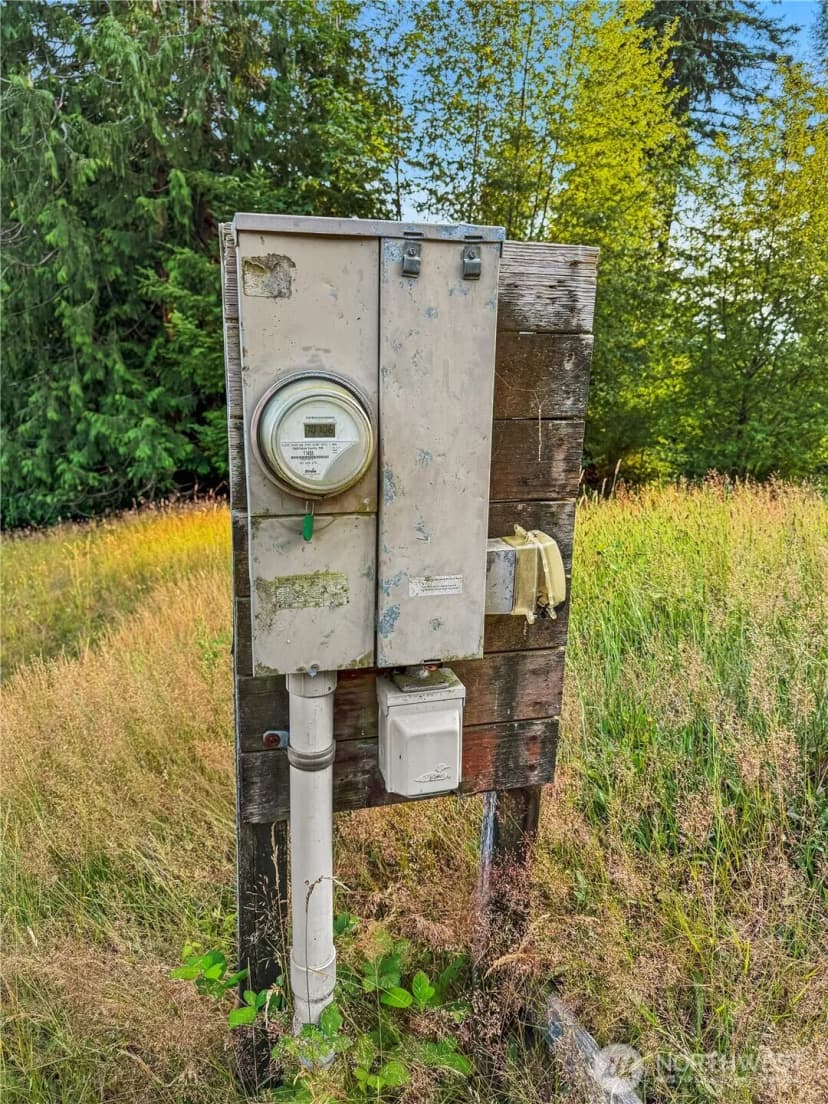 Property photo for 26 Riverview East Road, Cathlamet photo 18