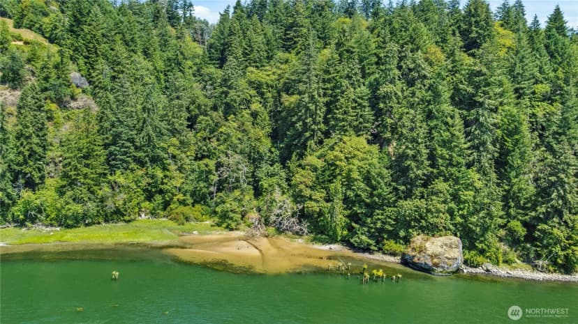 Property photo for 26 Riverview East Road, Cathlamet photo 10