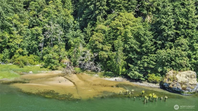 Property photo for 26 Riverview East Road, Cathlamet photo 11