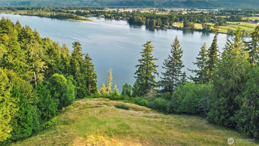 Property photo for 26 Riverview East Road, Cathlamet photo 8