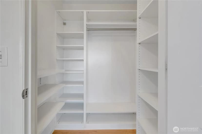 Property photo for 2512 E Madison Street #303, Seattle photo 14