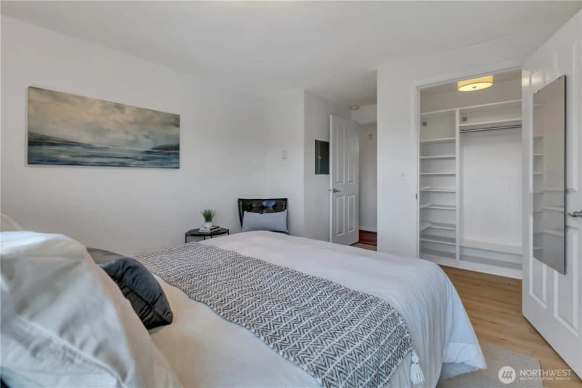 Property photo for 2512 E Madison Street #303, Seattle photo 13