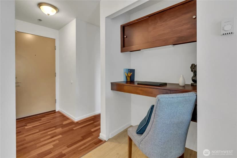 Property photo for 2512 E Madison Street #303, Seattle photo 10