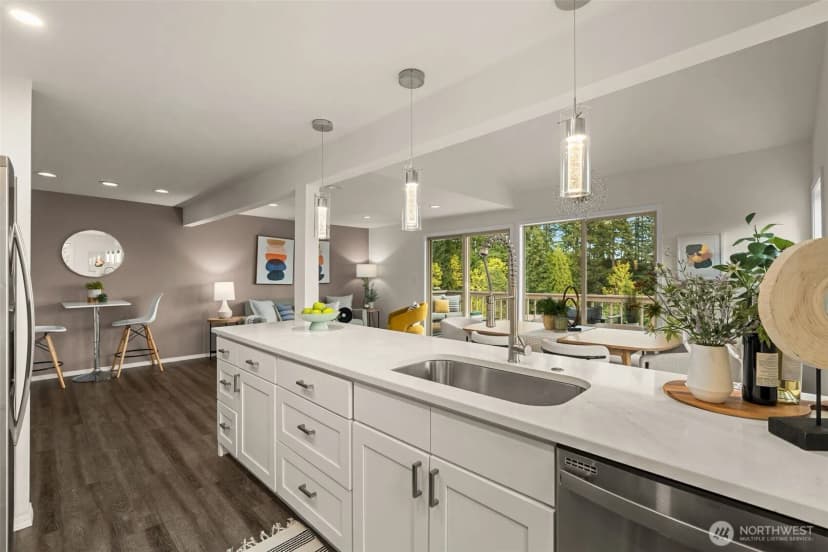 Property photo for 216 167th Place Ne, Bellevue photo 21