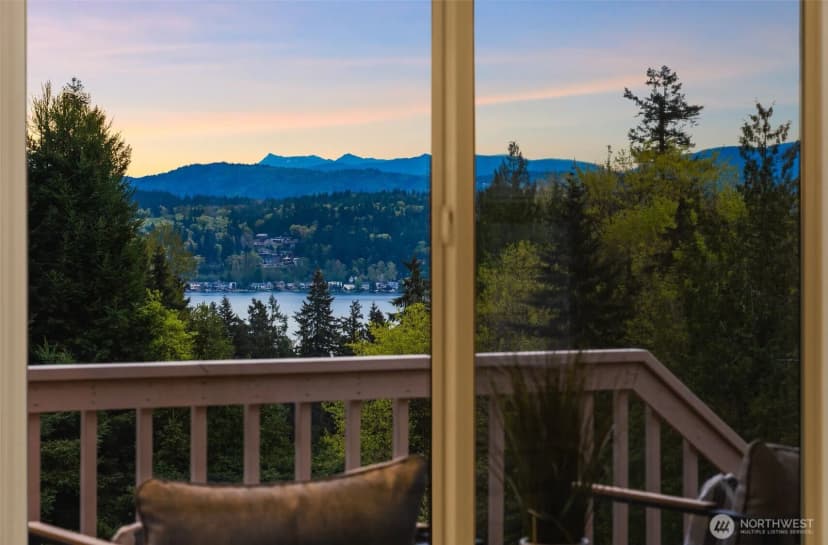 Property photo for 216 167th Place Ne, Bellevue photo 18