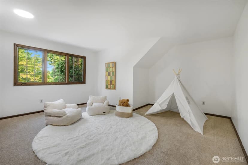 Property photo for 15155 Ne 6th Street, Bellevue photo 28